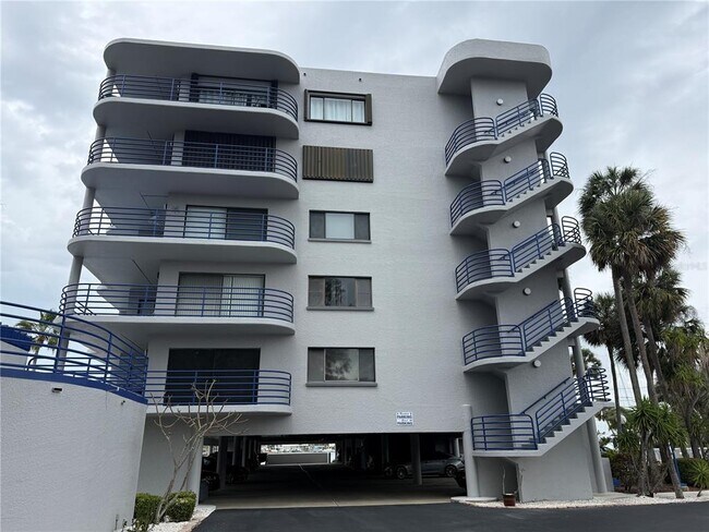 Building Photo - 4823 Ebbtide Ln