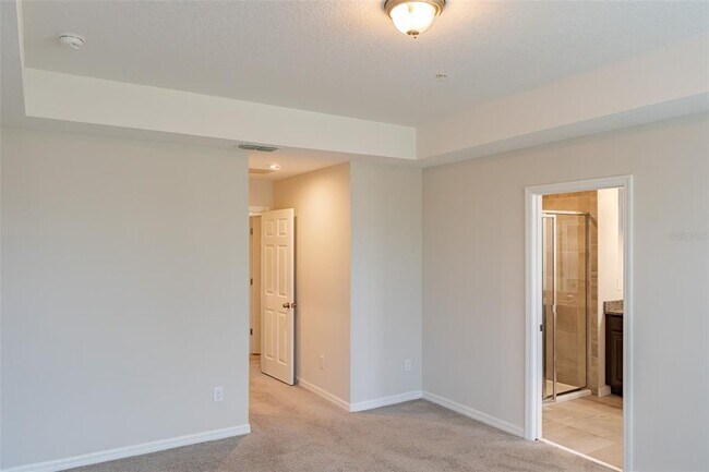 Building Photo - 9457 Randal Park Blvd