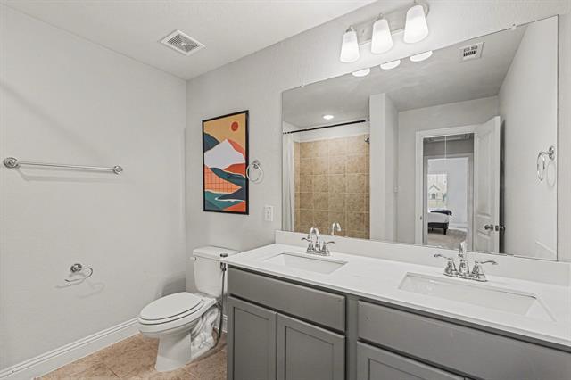 Building Photo - 1700 Rain Lily St