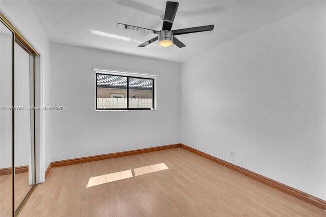 Building Photo - 13340 NW 8th Ct