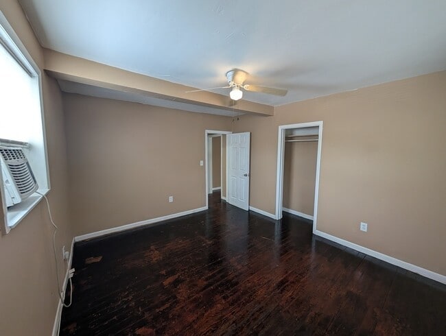 Building Photo - 407 Engman St