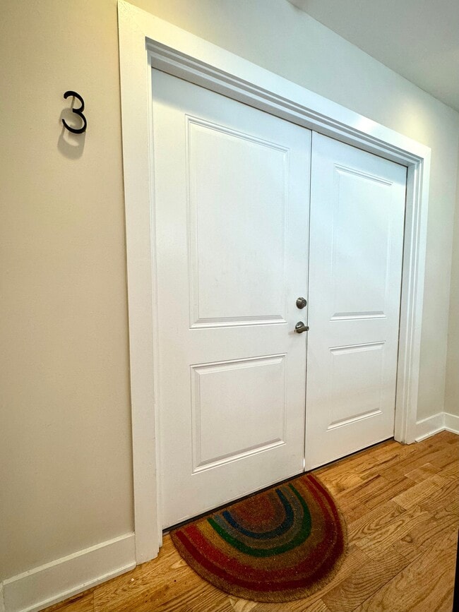 Building Photo - 1012-14 S Randolph St