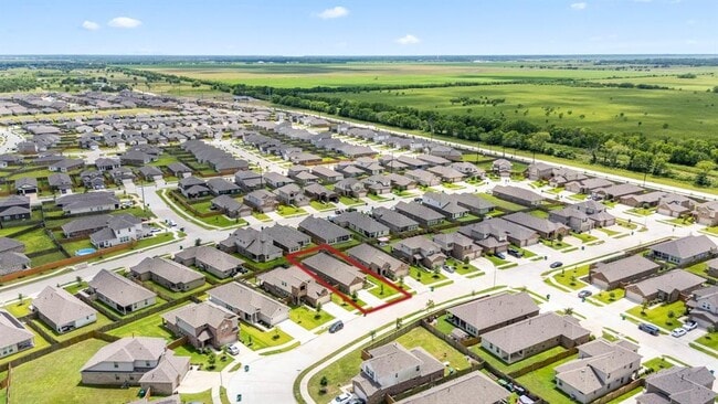 Building Photo - 1234 Lone Pine Dr