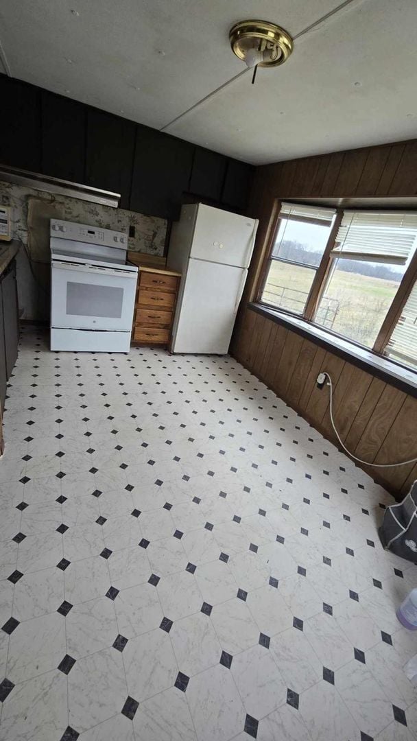 Building Photo - Available Home for Rent