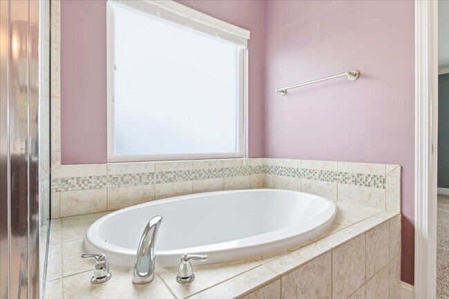 Building Photo - Welcome to Your Ideal Home: Where Luxury a...