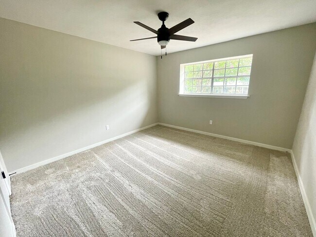 Building Photo - 3/2 for rent in Crossgates of Brandon 042!