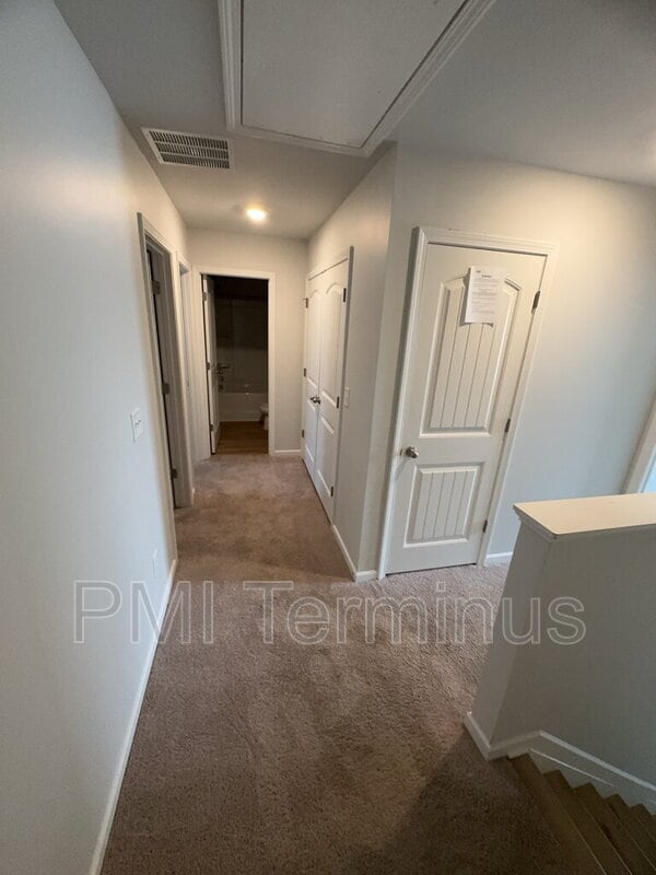 Building Photo - 4637 Blake Lp