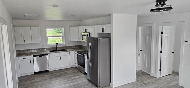 Building Photo - 1511 N Springfield St