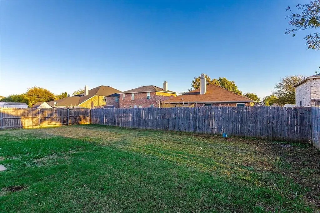 Building Photo - 818 Moss Glen Trl