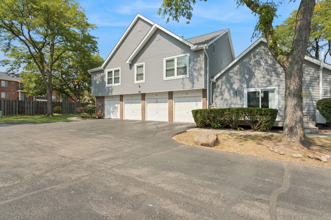 Building Photo - 2791 Wayfaring Ln