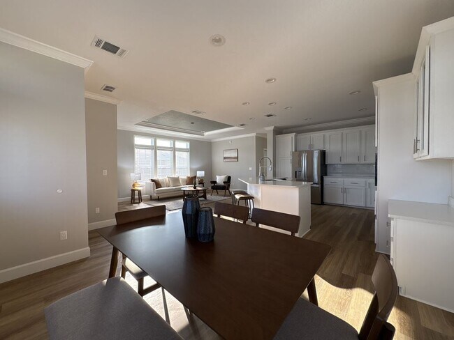 Building Photo - 736 Pirates Rest Rd