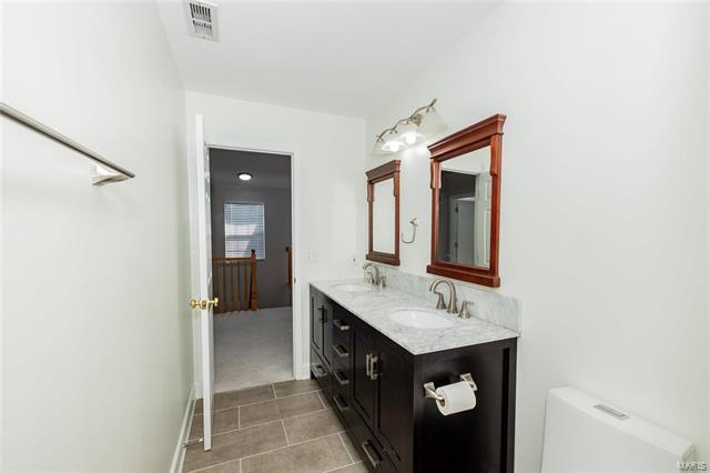 Building Photo - 2336 Dartmouth Bend Dr