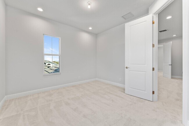 Building Photo - 12542 Nautilus Cir