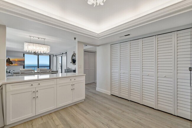 Building Photo - 3100 N Hwy A1A