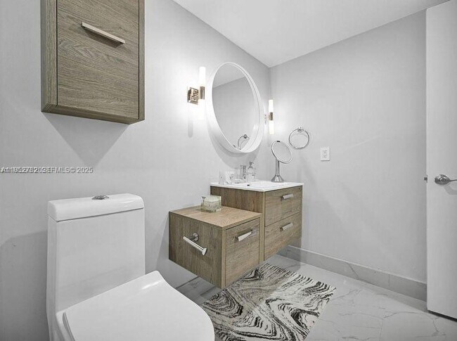 Building Photo - 2851 NE 183rd St