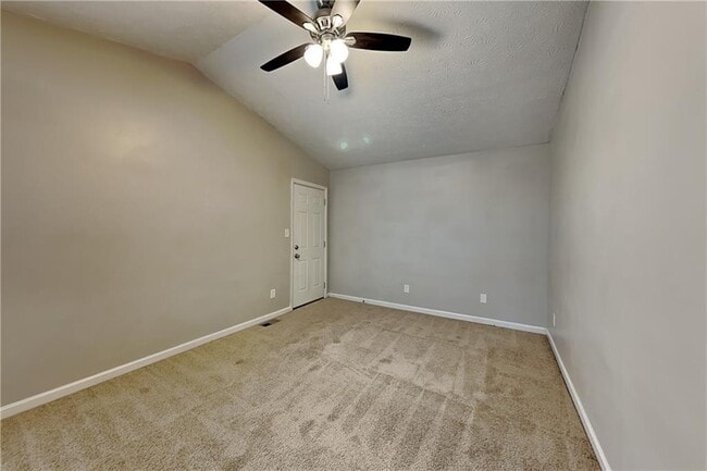 Building Photo - 40 Arbor Way