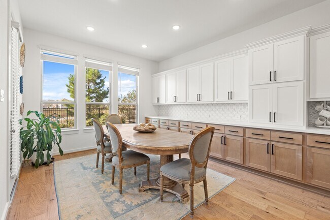 Building Photo - 7615 Blue Finch Ln