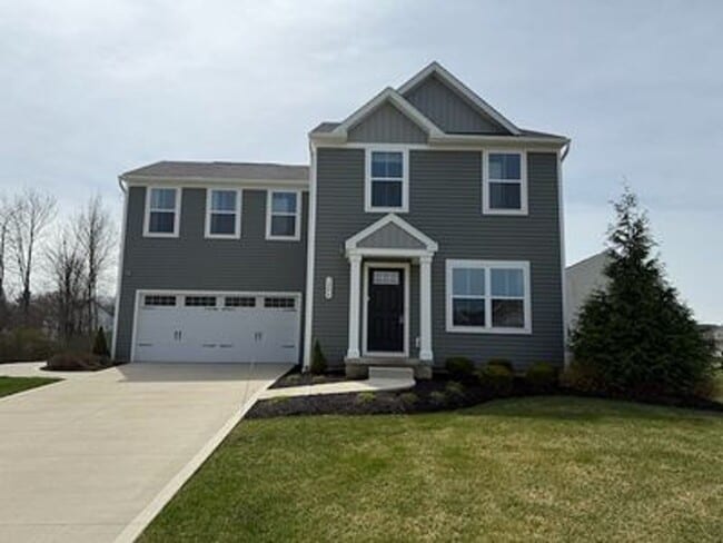 Primary Photo - Beautiful 4 Bedroom Home for Rent