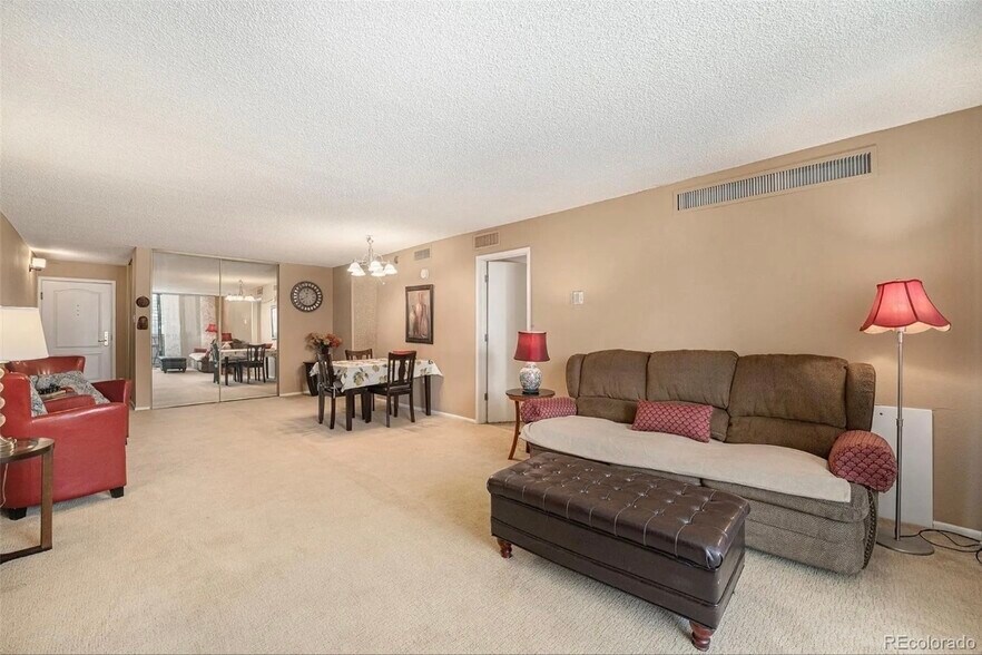 Building Photo - 1020 15th St