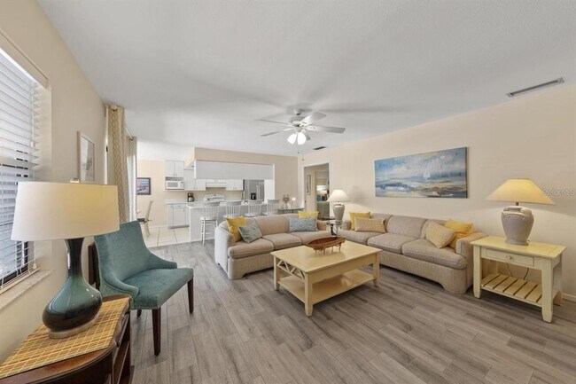 Building Photo - 1895 Buccaneer Cir