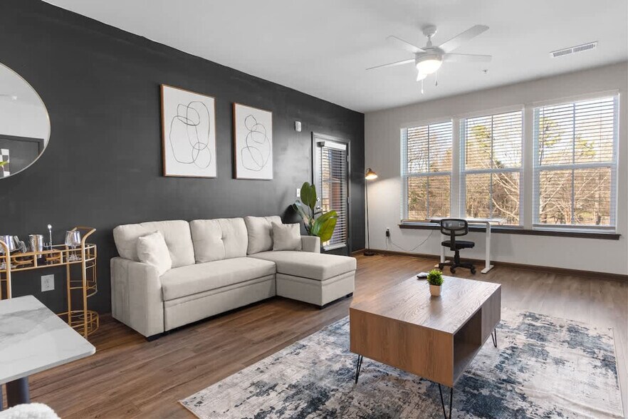 Primary Photo - 1540 Dunn Rd