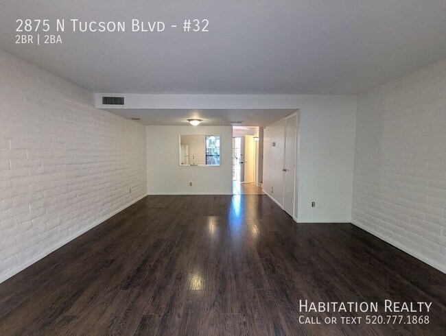 Building Photo - 2875 N Tucson Blvd