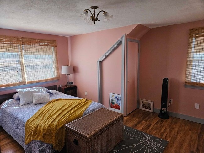 Building Photo - 13 Mitchell Rd