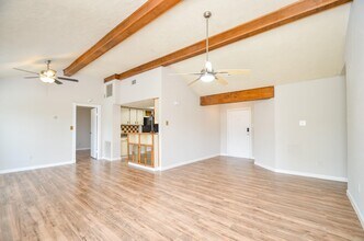 Building Photo - 7623 Kite Hill Dr