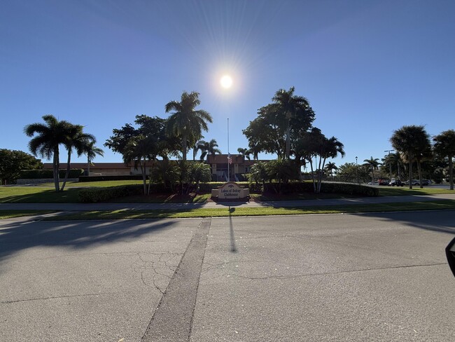 Building Photo - 15445 Lakes of Delray Blvd