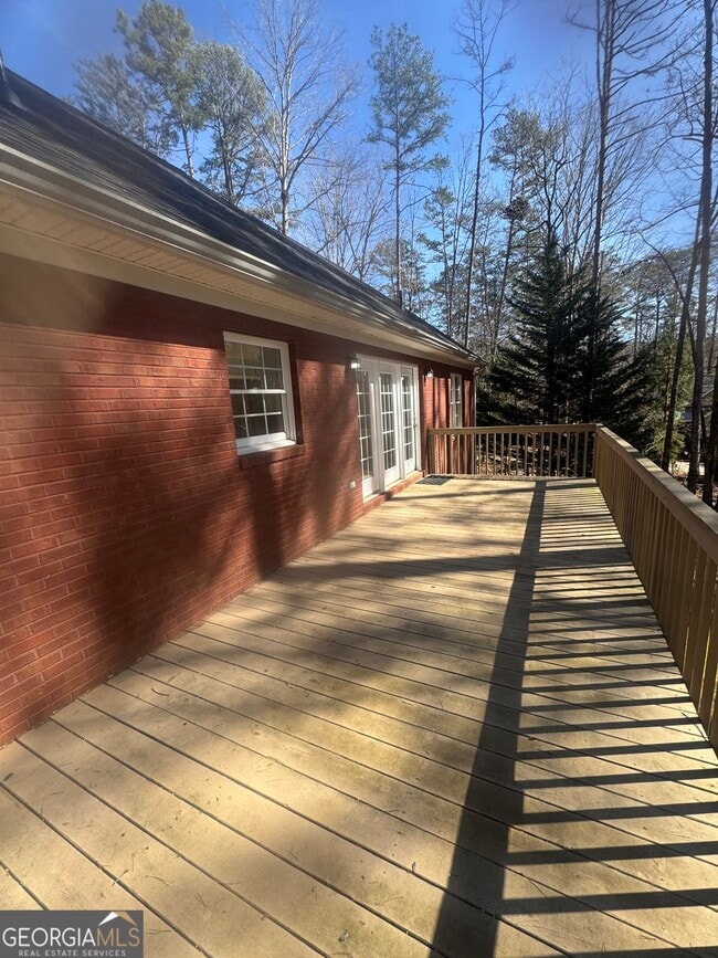 Building Photo - 735 Bearslide Hollow