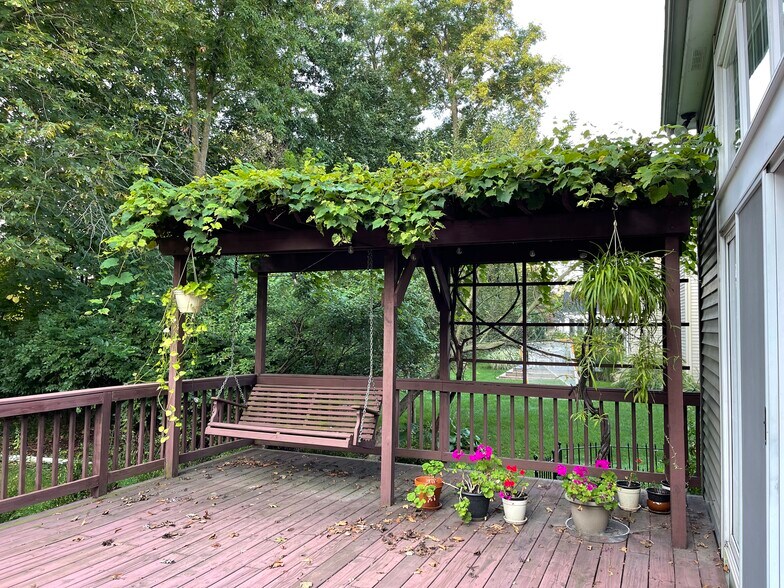 Building Photo - 6041 Holywell Dr