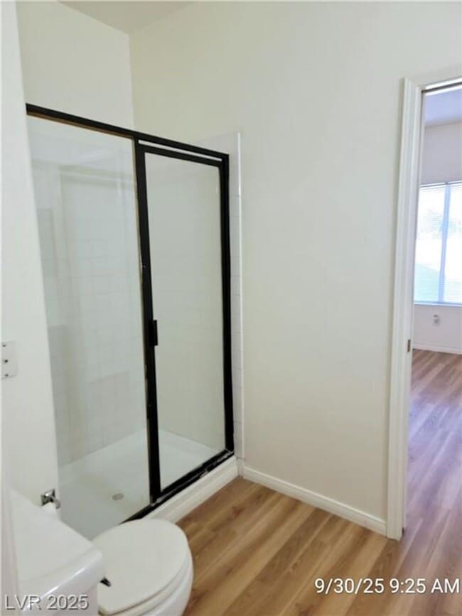Building Photo - Cozy First-Floor End Unit with Fireplace &...