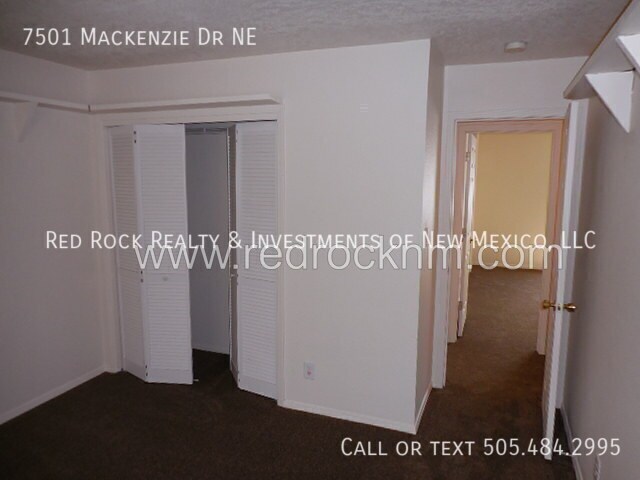 Building Photo - 7501 MacKenzie Dr NE