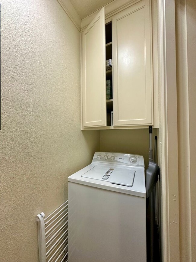 Building Photo - 1801 S 10th St