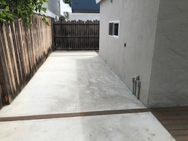 Building Photo - 542 Sunset Ave
