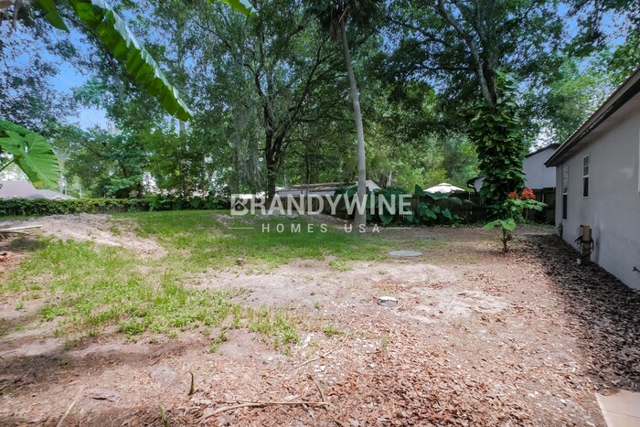 Building Photo - 1304 Truman Dr