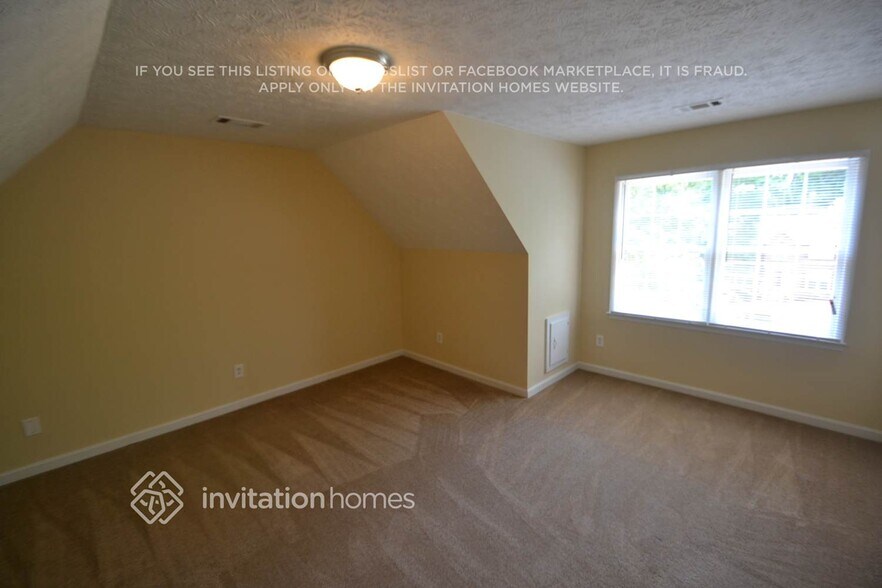 Building Photo - 2870 Spring Ridge Cir