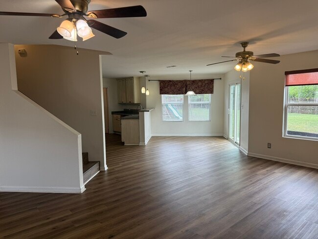 Building Photo - 203 Millbury Ct