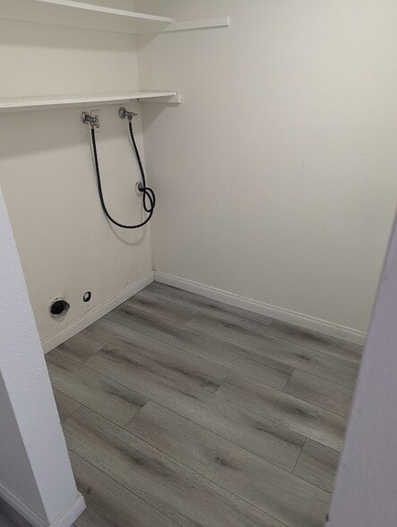 Building Photo - 1046 Canal St