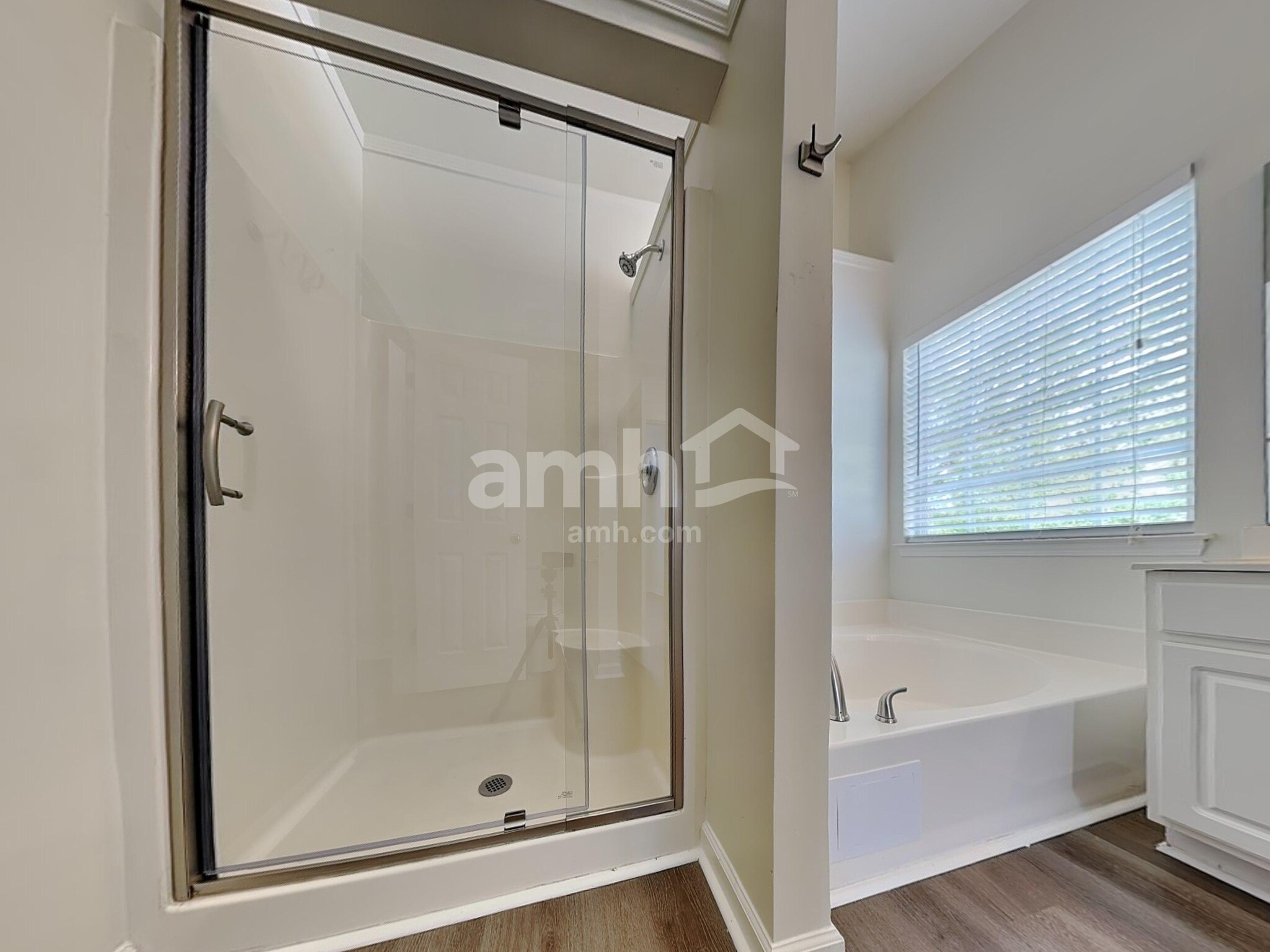 Building Photo - 9512 Chastain Walk Dr