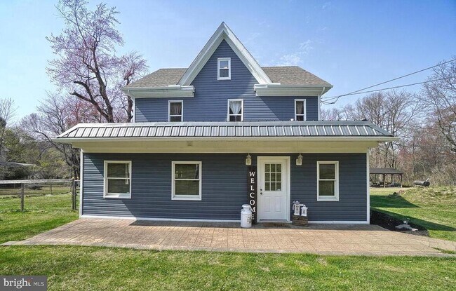 Building Photo - 25526 Military Rd