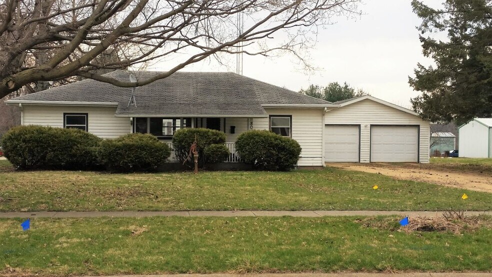Primary Photo - 807 S 2nd St