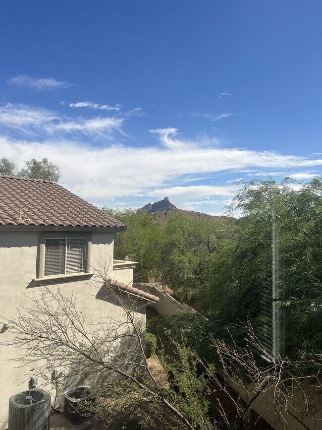 Building Photo - 9750 N Monterey Dr