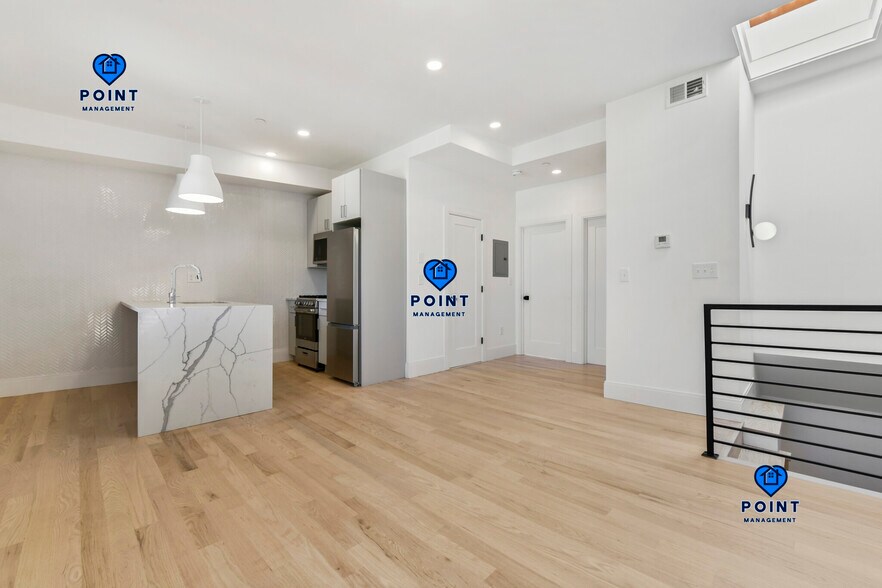 Building Photo - 86 Chelsea St