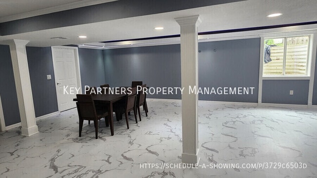Building Photo - 7828 N Lister Ave