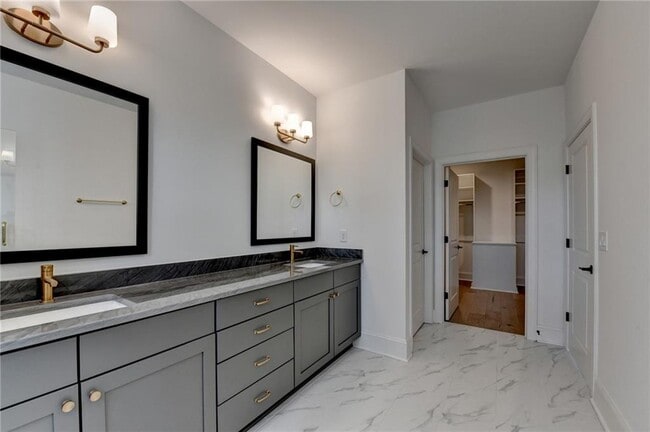 Building Photo - 435 Mayfair Ct