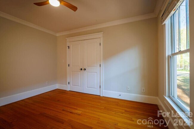 Building Photo - 435 Walnut Ave