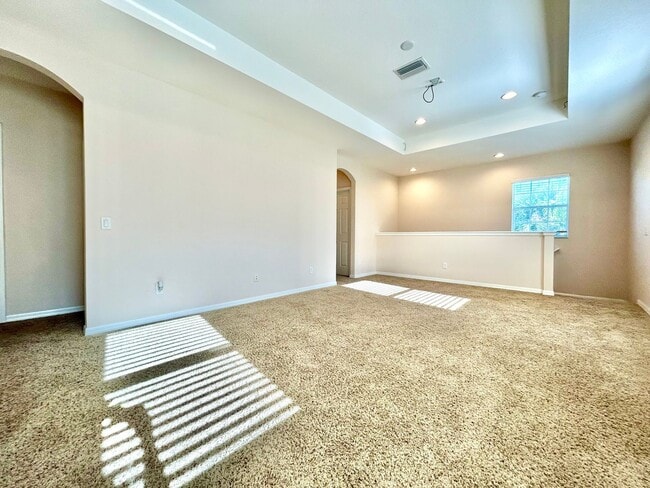 Building Photo - Luxury-living 4/Beds/3.5-Bath home in prestigious Highland Park!