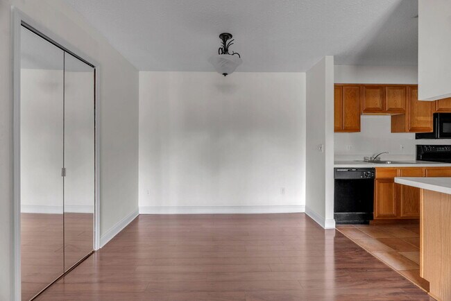 Building Photo - 2592 Eagles Cir