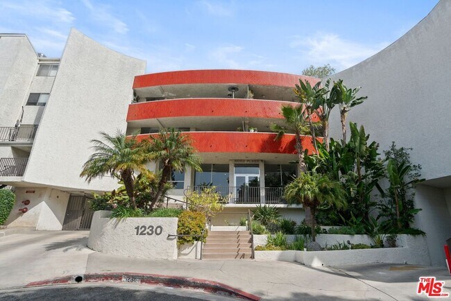 Building Photo - 1230 Horn Ave
